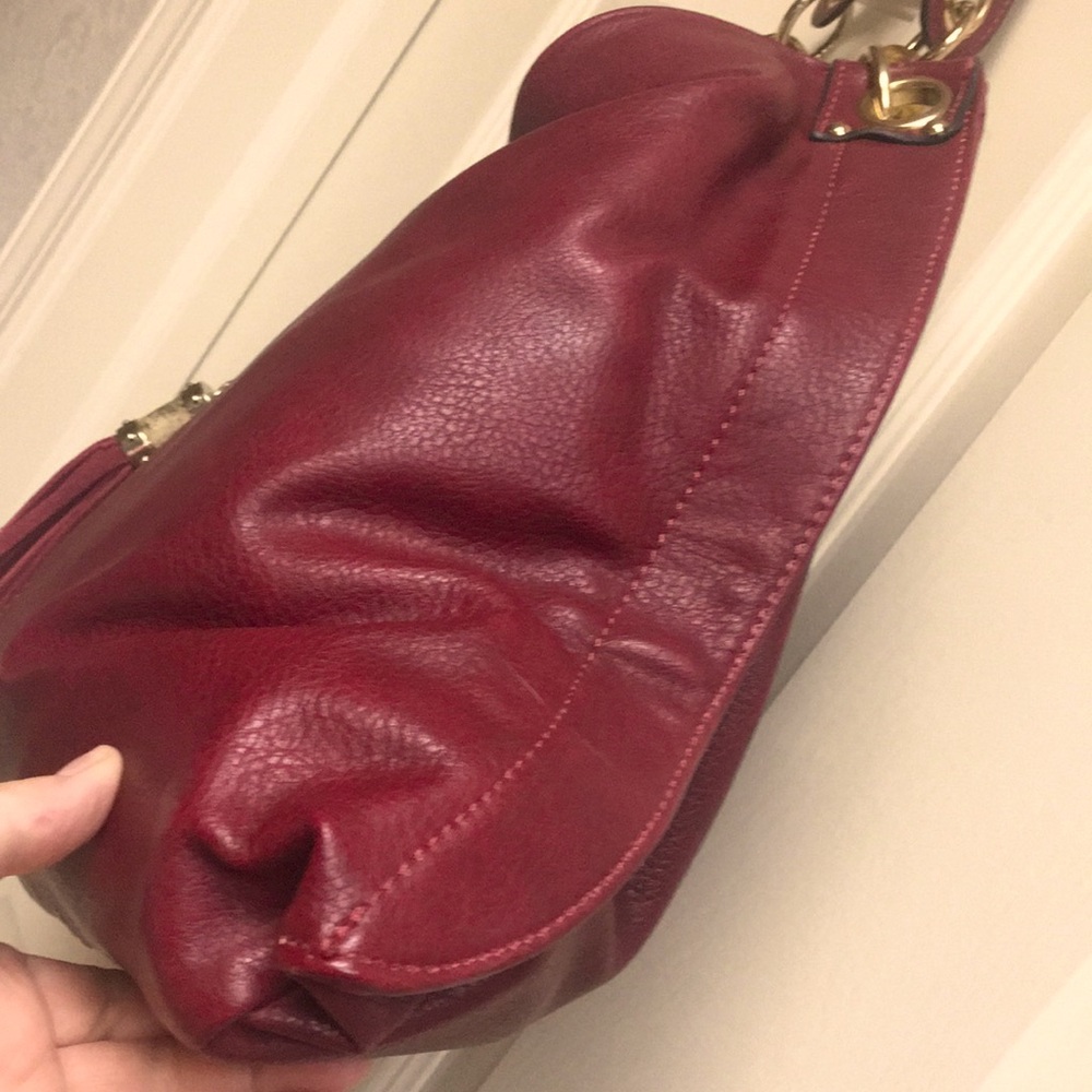 Elegant Burgundy Wine Leather Cross Body/ Shoulder Bag - Picture 7 of 13